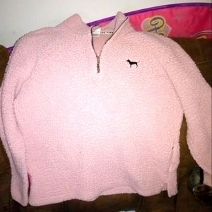 Victoria secret super warm oversized hoodie size small but it fits me sz xl